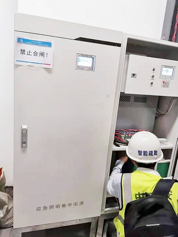 智能疏散指示系統是否具備防水防塵設計，以適應惡劣環境？